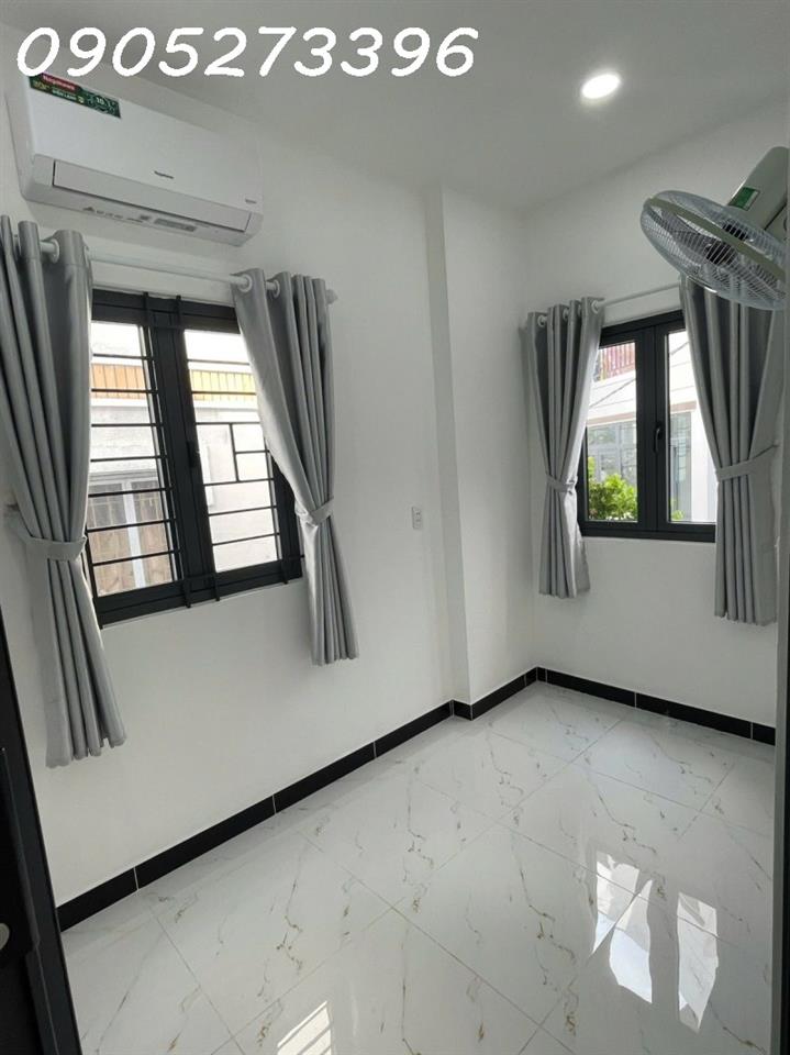 HẺM XE HƠI ĐỖ CỬA - KHU VỰC DÂN TRÍ CAO - ĐỐI DIỆN KHU CITYLAND NHIỀU TIỆN ÍCH - 4.65 TỶ