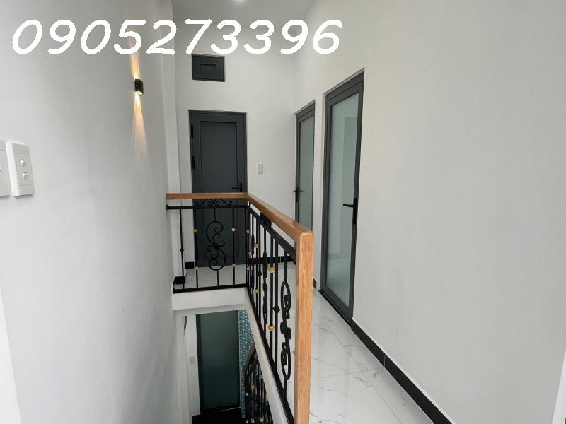 HẺM XE HƠI ĐỖ CỬA - KHU VỰC DÂN TRÍ CAO - ĐỐI DIỆN KHU CITYLAND NHIỀU TIỆN ÍCH - 4.65 TỶ