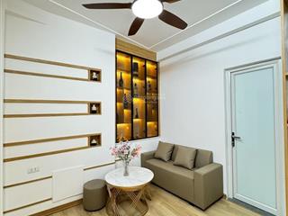 Chính chủ bán căn hộ đường hồ tùng mậu 45m  2 ngủ  1 vs   0904 161 ***