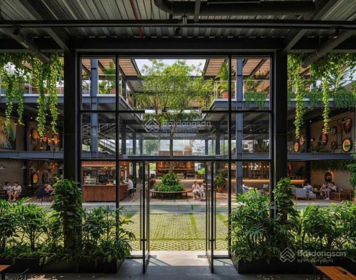 Dt 300m2  11x27m, mtkd ngay quốc hương, xây cao tầng khan hiếm tại phố tây
