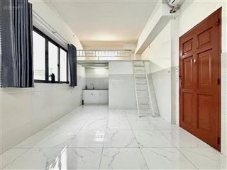 Duplex mới xây đầy đủ nội thất bancol thoáng ngay đại học công nghiệp