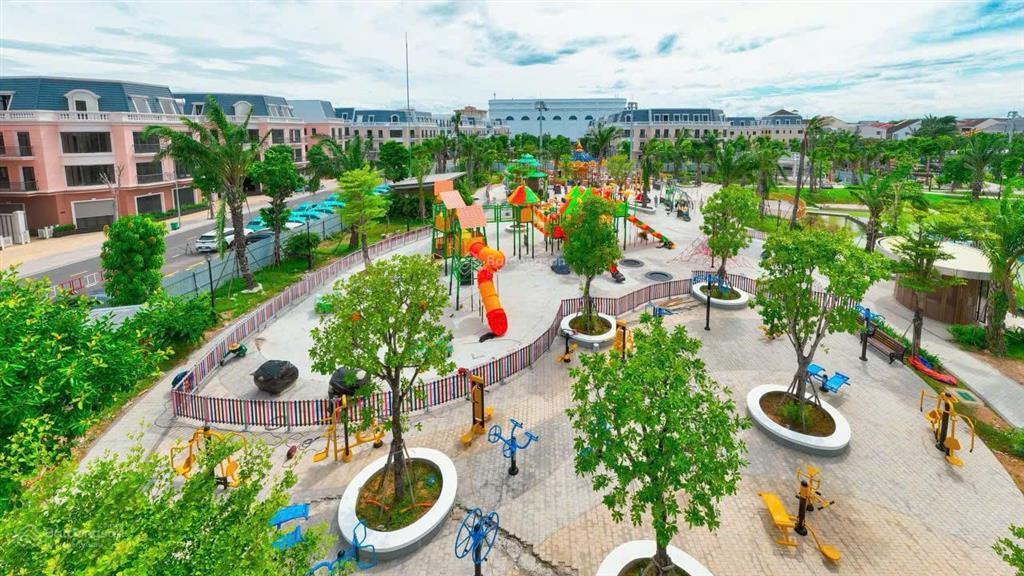 Shophouse 4 tầng + 1 tum vốn ban đầu chỉ 500 tr