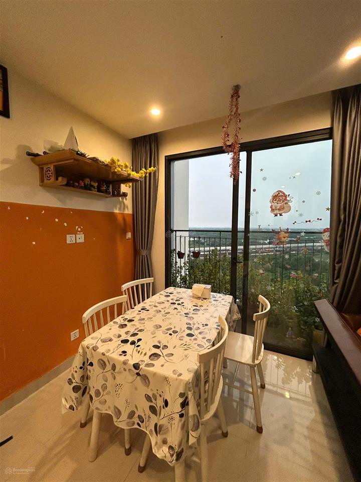 Bán gấp căn 2pn+ 69m2 đẹp nhất toà s305 full nội thất xịn sò sẵn hướng đn view sông giá 3tỷ6 btp