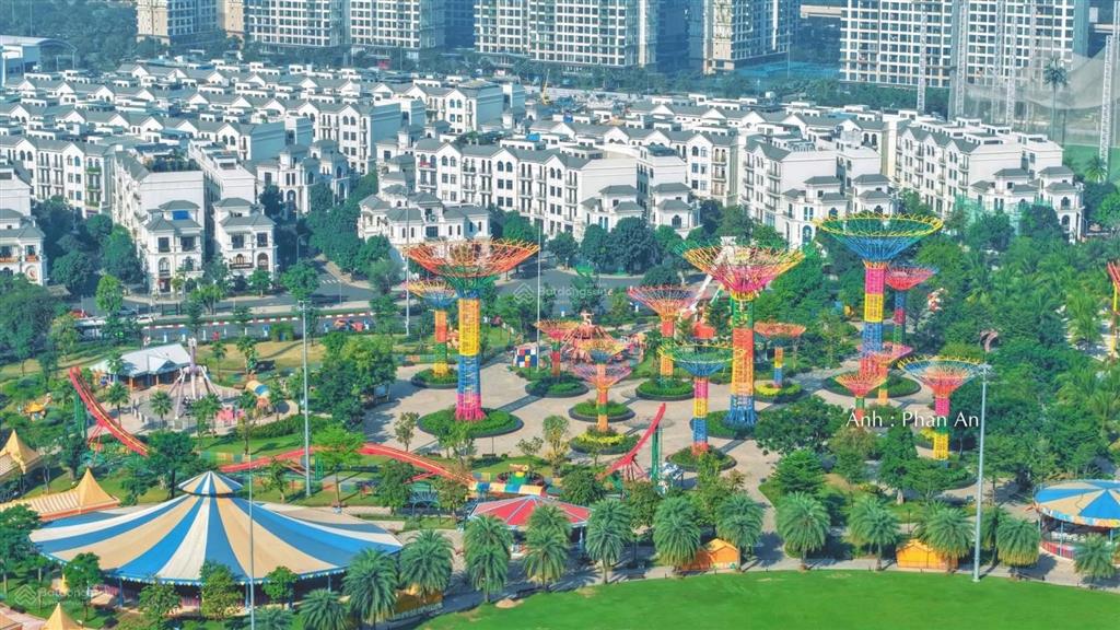 Bán gấp căn 2pn+ 69m2 đẹp nhất toà s305 full nội thất xịn sò sẵn hướng đn view sông giá 3tỷ6 btp