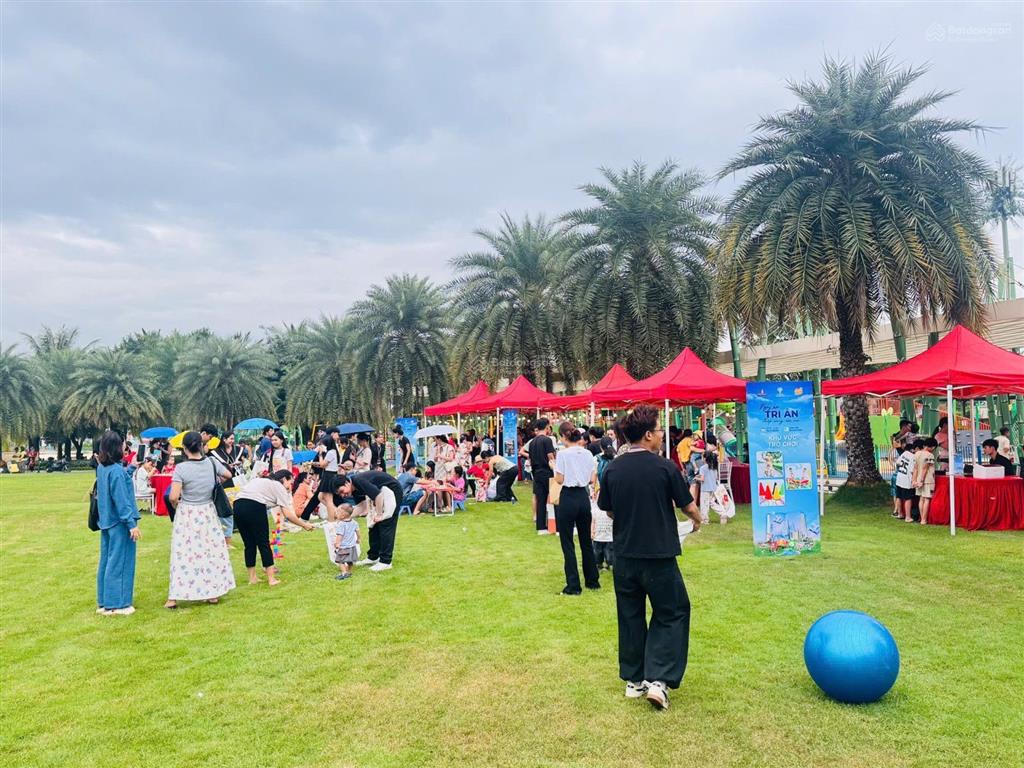 Bán gấp căn 2pn+ 69m2 đẹp nhất toà s305 full nội thất xịn sò sẵn hướng đn view sông giá 3tỷ6 btp