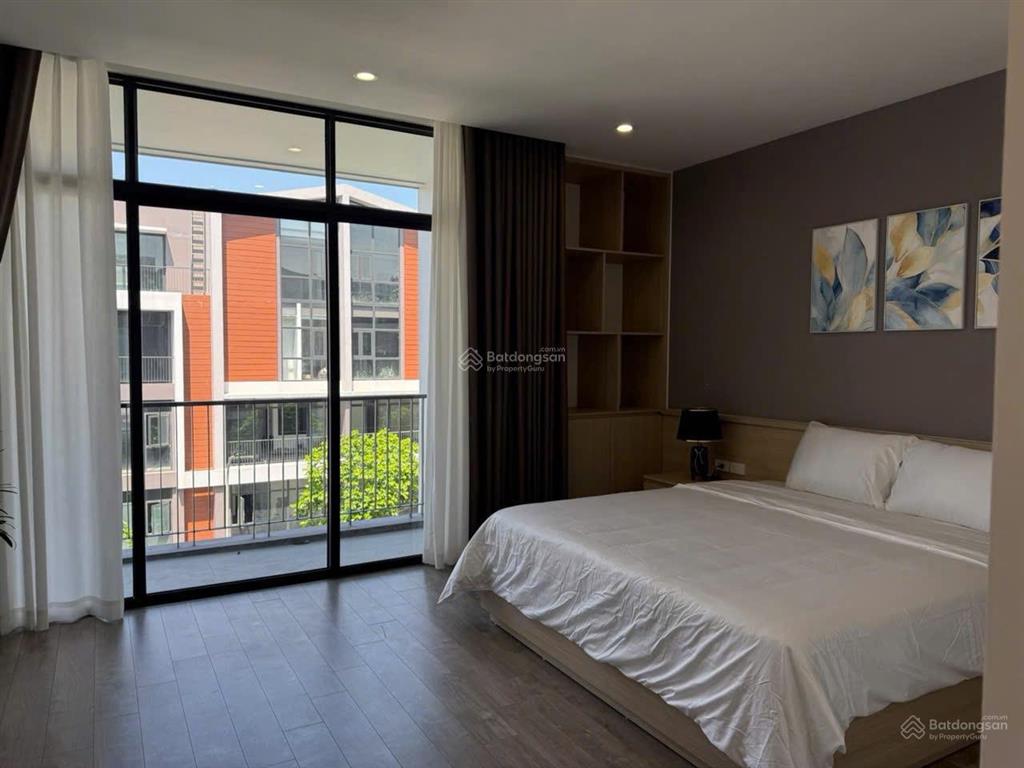 Cho thuê căn shophouse phố biển 2 tại vinhomes ocean park 3