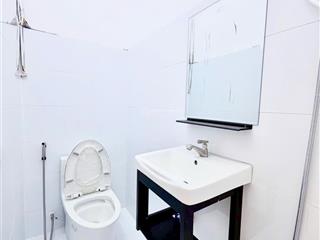 Chính chủ cho thuê chdv ban công tại mt hoàng hoa thám bình thạnh giá 5,8tr ful nt  0901 970 ***.