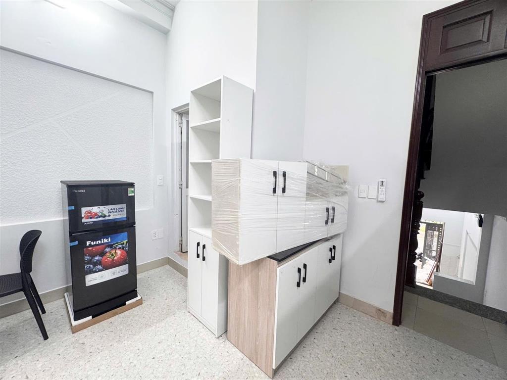 Chính chủ cho thuê chdv ful nt gác tại eonmal tân phú mt đs 14 giá 4,2tr ở ngay  0901 970 *** ngâ