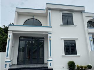 Chính chủ bán nhà minhhưng chơn thành bình phước 6x18 3pn, 1 khách, 1 bếp, 2wc 1,35 tỷ 0901 970 ***