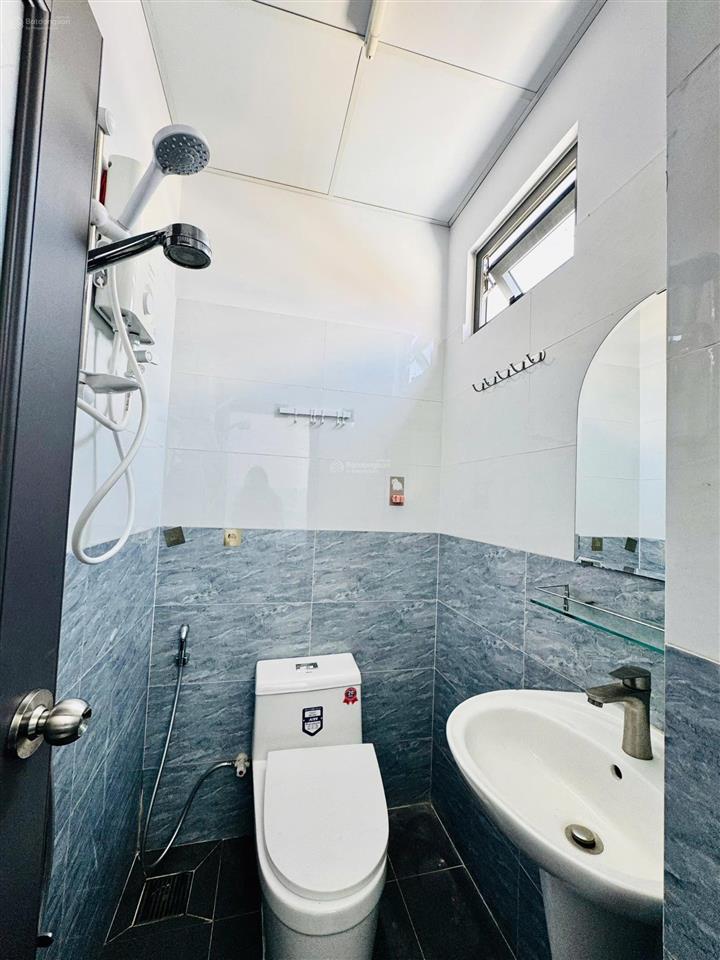 Chính chủ cho thuê phòng 81m ở cao lỗ ngay đh stu ful nt ở ngay ạ  0901 970 *** thanh ngân