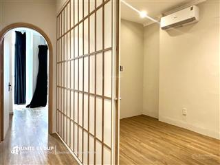 Chính chủ cho thuê phòng loại 1pn full nt ban công giá 8,5tr ở ngay mt q.4 giáp q.1  0901 970 ***