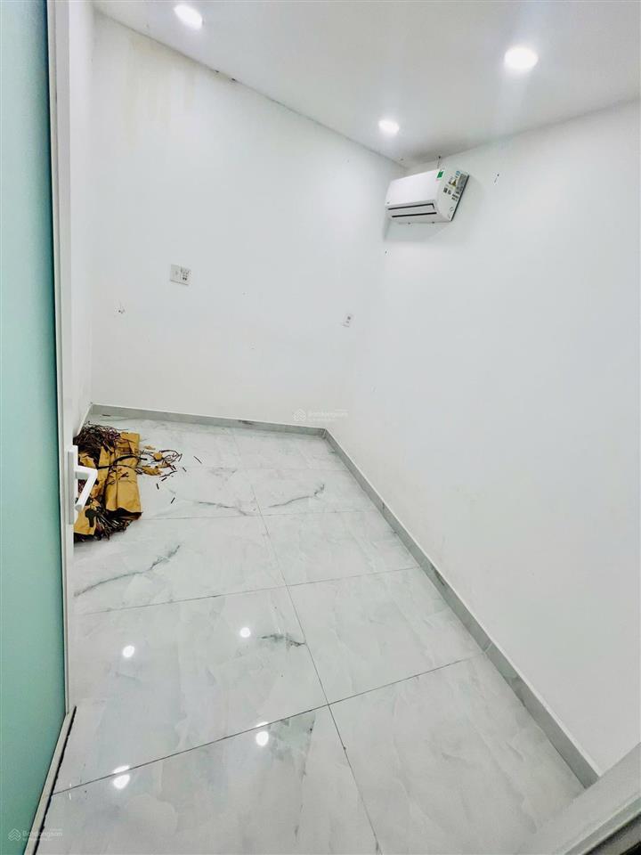 Chính chủ cho thuê phòng 3,5tr mt ql 50 bao điện nước ở như nhà nguyên căn ql 50 gần nvl 0901 970 ***