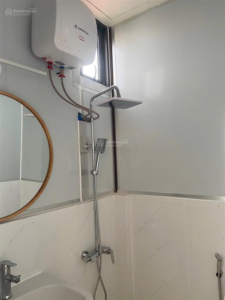 Chính chủ cho thuê phòng thang máy ở q.2 mt trần văn sắc giá 6tr tựdo không chung chủ nt 0901 970 ***