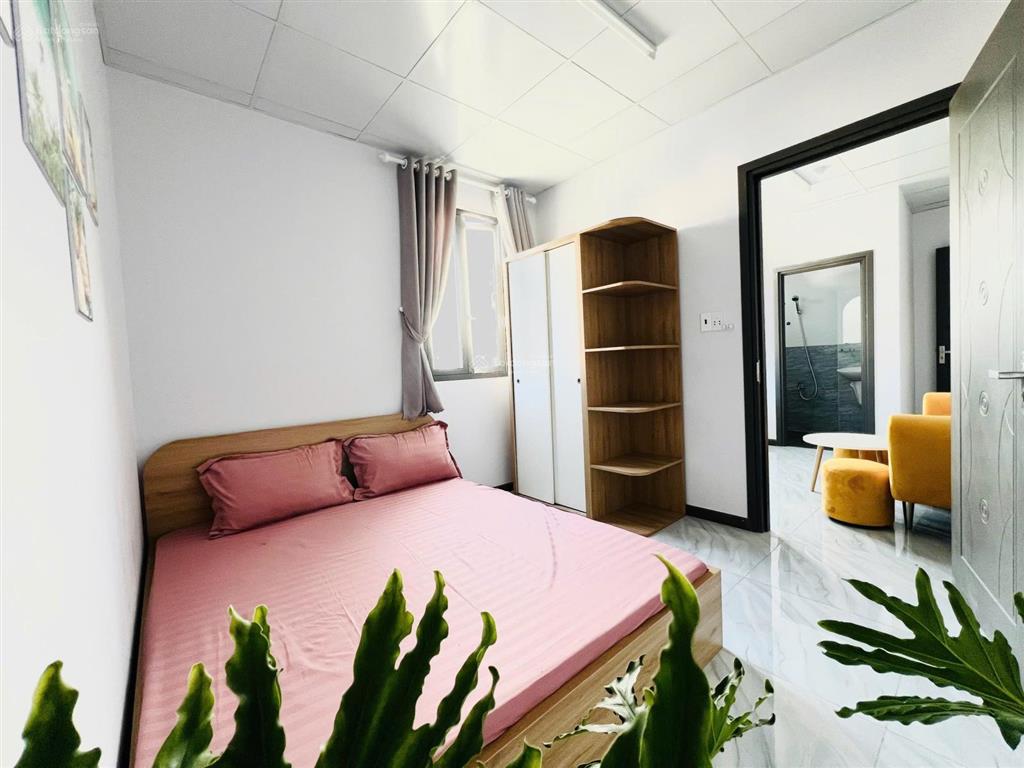 Chính chủ cho thuê phòng có hầm thang máy bảo vệ vip giá 3,9tr ful nt ở ngay mt ql 50 0901 970 *** ng