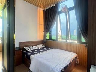 Chính chủ cho thuê phòng ở sân thương penhouse view lmark 81 2pn 2wc 10tr tm nt  0901 970 *** ngân.