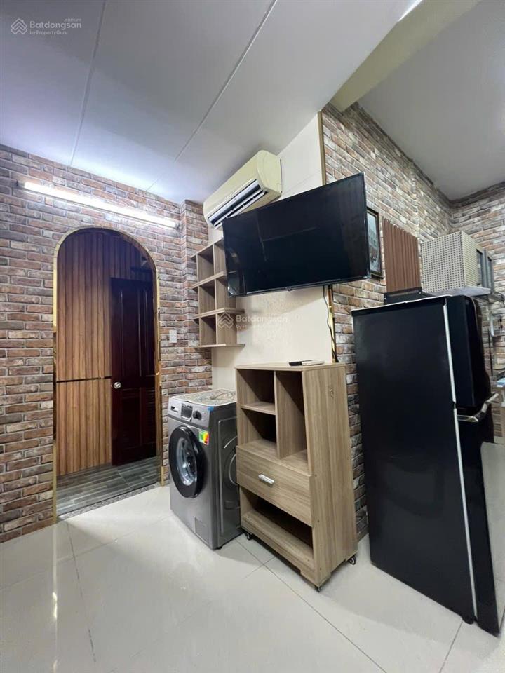 Chính chủ cho thuê phòng full nt thang máy ở ngay q.1 loại 1pn giá 7,5tr kdc vip  0901 970 *** ngân