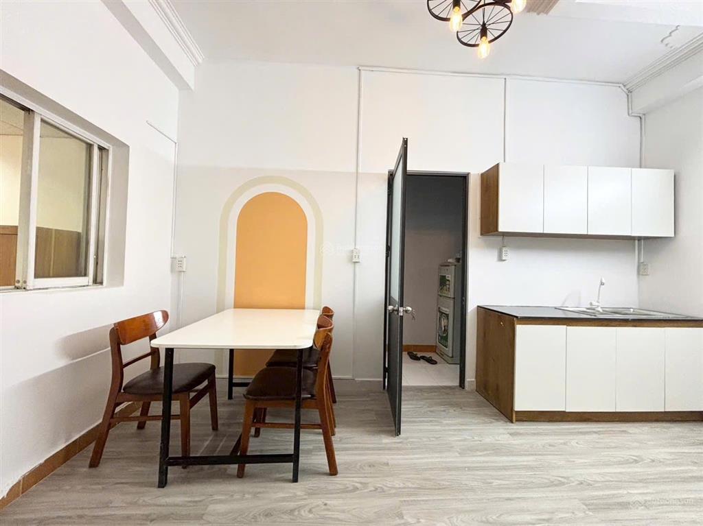 Chính chủ cho thuê chdv ban công q.10 1pn giá 7.93tr ful nt nguyễn thượng hiền  0901 970 *** ngân