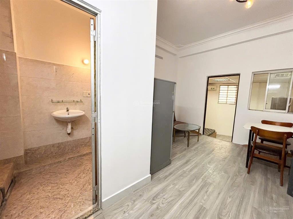 Chính chủ cho thuê chdv ban công q.10 1pn giá 7.93tr ful nt nguyễn thượng hiền  0901 970 *** ngân