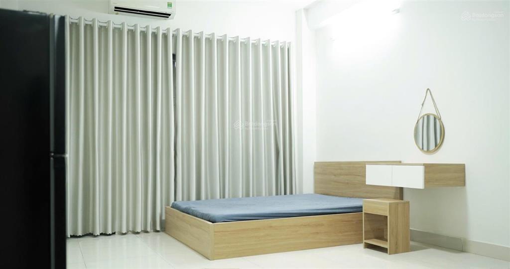 Chính chủ cho thuê chdv mt 70a thành thái có hầm ful nt 67,5tr ở ngay kdc an ninh  0901 970 ***.