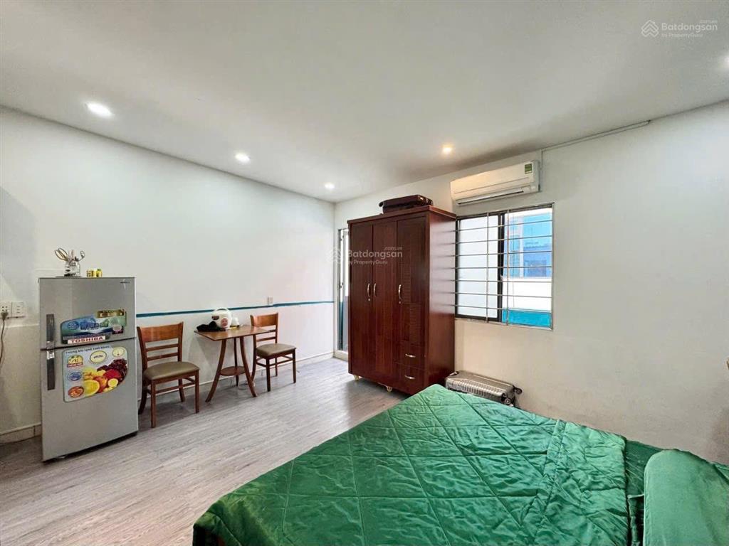 Chính chủ cho thuê penhouse lê văn sỹ q.3 359 giá 5,9tr full nt ngay mt ở ngay  0901 970 *** ngân