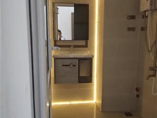 Chính chủ cho thuê chdv thang máy có hầm ban công ful nt giá 6,8tr ở ngay  0901 970 *** thanh ngâ