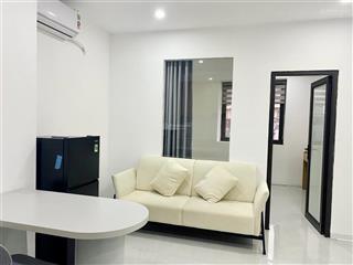 Chính chủ cho thuê ccmn 1n1k tại mặt phố nguyễn văn huyên oto qua lại thoải mái giá chỉ 6tr6/tháng