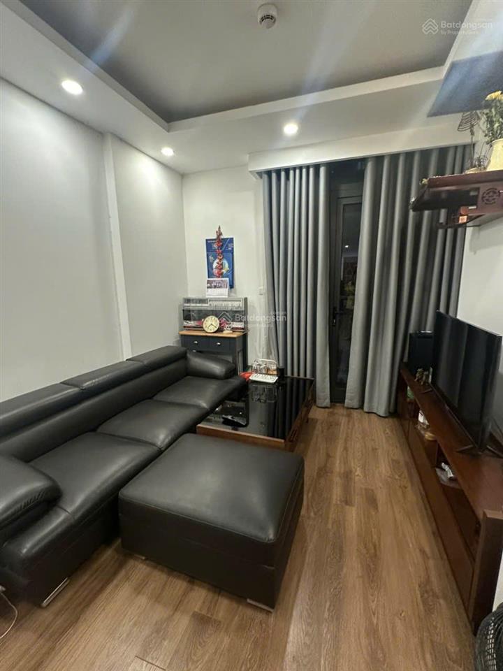 Cho thuê căn hộ chung cư khu vực hoàng cầu, ô chợ dừa