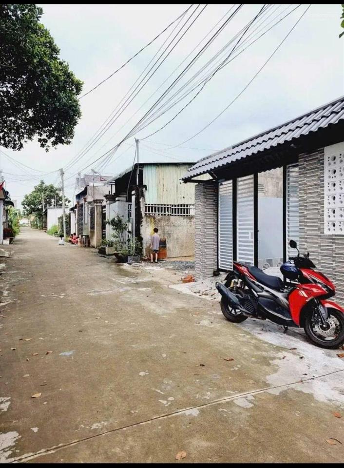 Bán nhà cấp 4 sổ hồng riêng, diện tích 110m2, ngay chợ vĩnh lộc b giá 770triệu