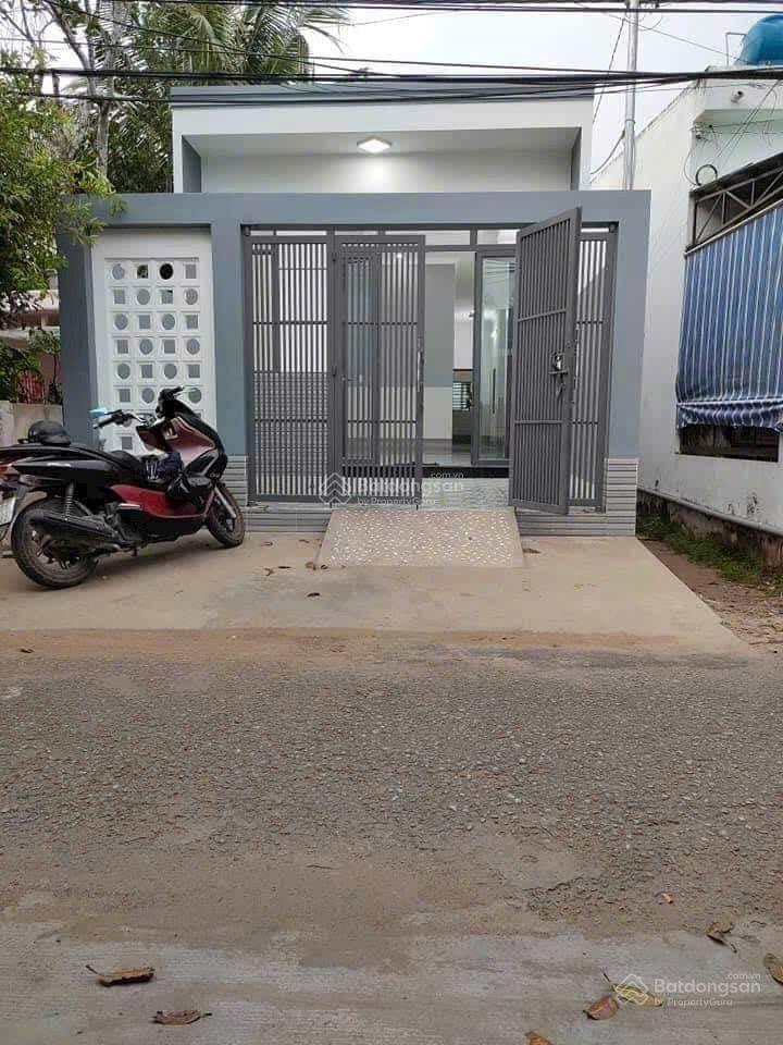 Bán nhà cấp 4 sổ hồng riêng, diện tích 100m2 kế bên chợ vĩnh lộc b giá 760triệu