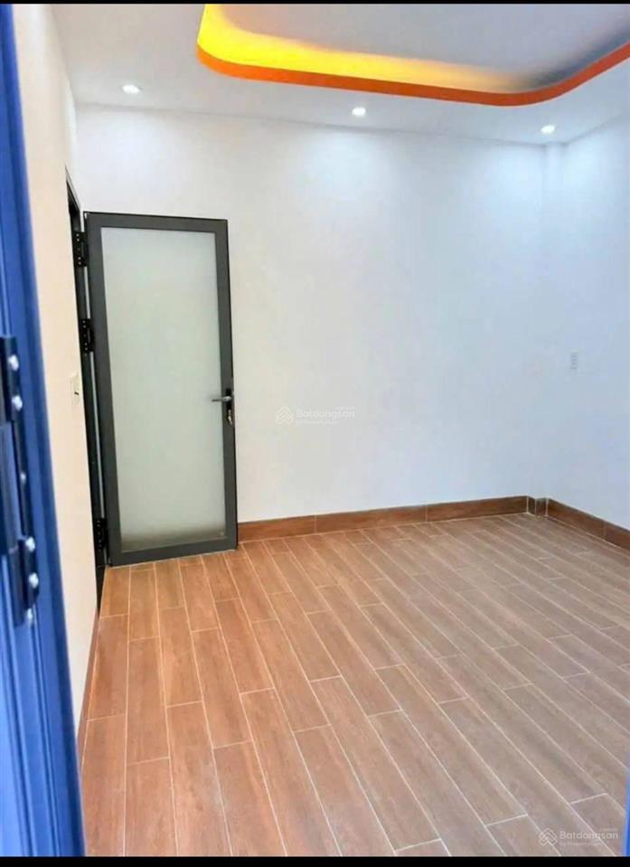 Bán nhà cấp 4 sổ hồng riêng, dt 100m2 ngay chợ đầu mối bình điền giá 730triệu