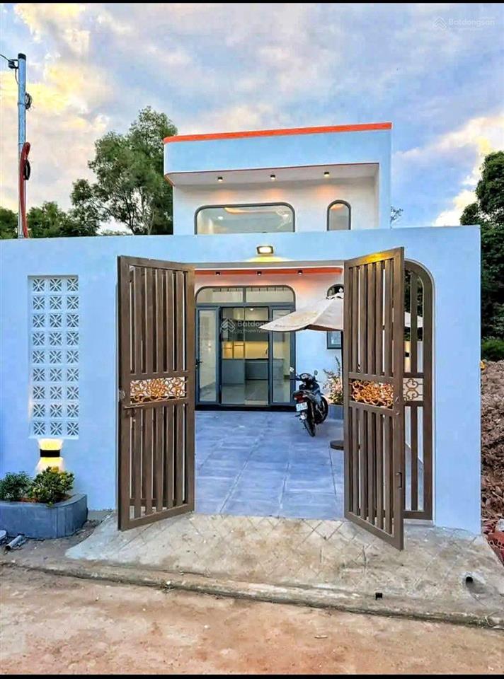 Bán nhà cấp 4 sổ hồng riêng, dt 100m2 ngay chợ đầu mối bình điền giá 730triệu