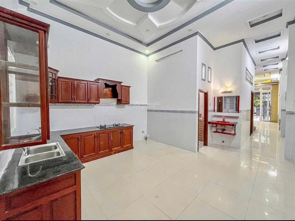 Bán nhà 1trệt 1lầu sổ hồng riêng, diện tích 100m2 kế bên aeon tạ quang bửu giá 1tỷ250triệu