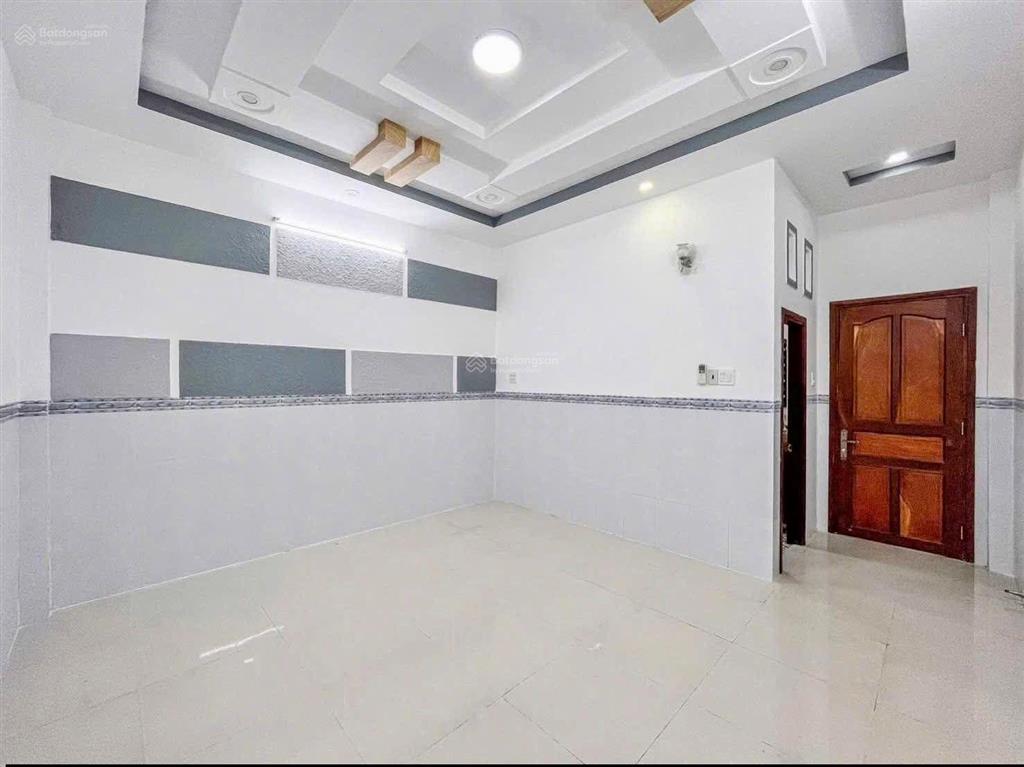 Bán nhà 1trệt 1lầu sổ hồng riêng, diện tích 100m2 kế bên aeon tạ quang bửu giá 1tỷ250triệu