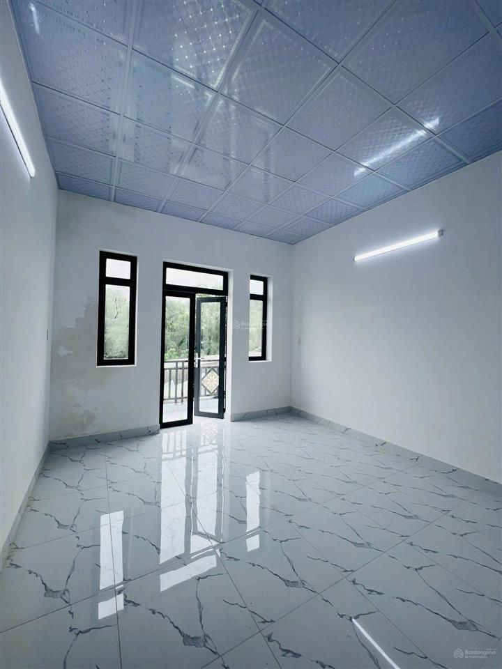 Khu nhà ở chủ đầu tư xây dựng hỗ trợ cho gia đình khó khăn cần mái ấm