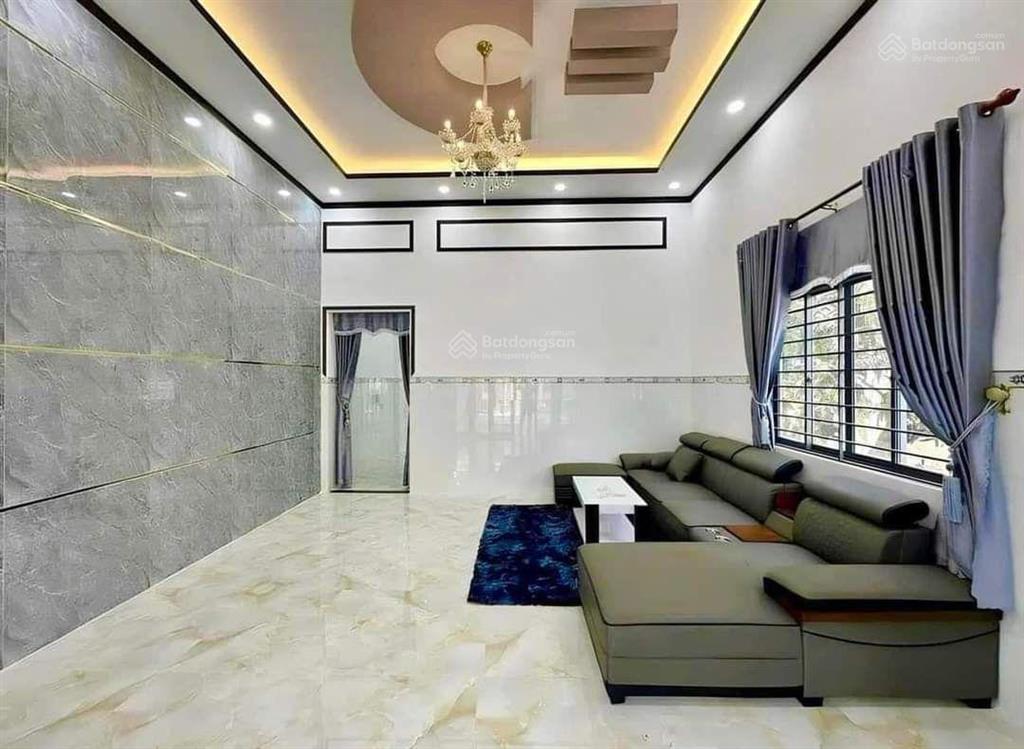 Bán nhà cấp 4 sổ hồng riêng, dt 100m2 kế bên bv đa khoa nhà bè giá 725triệu
