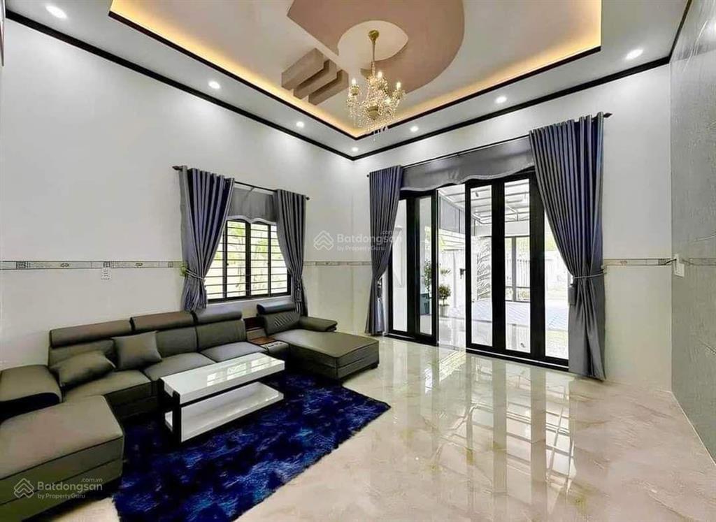 Bán nhà cấp 4 sổ hồng riêng, dt 100m2 kế bên bv đa khoa nhà bè giá 725triệu