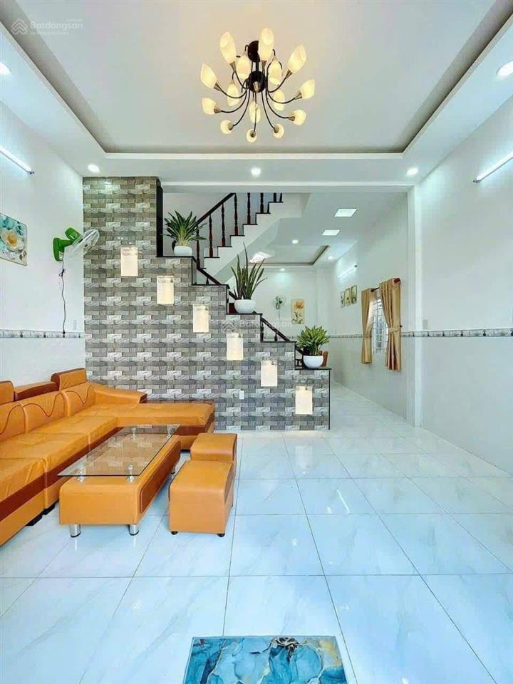 Bán nhà 1 trệt 1 lầu sổ hồng riêng, diện tích 85m2 ngay chợ phú lợi giá 1tỷ170triệu