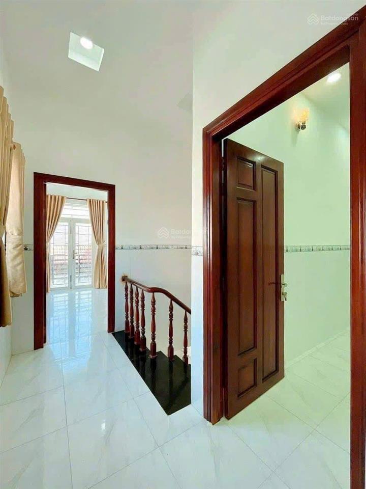 Bán nhà 1 trệt 1 lầu sổ hồng riêng, diện tích 85m2 ngay chợ phú lợi giá 1tỷ170triệu
