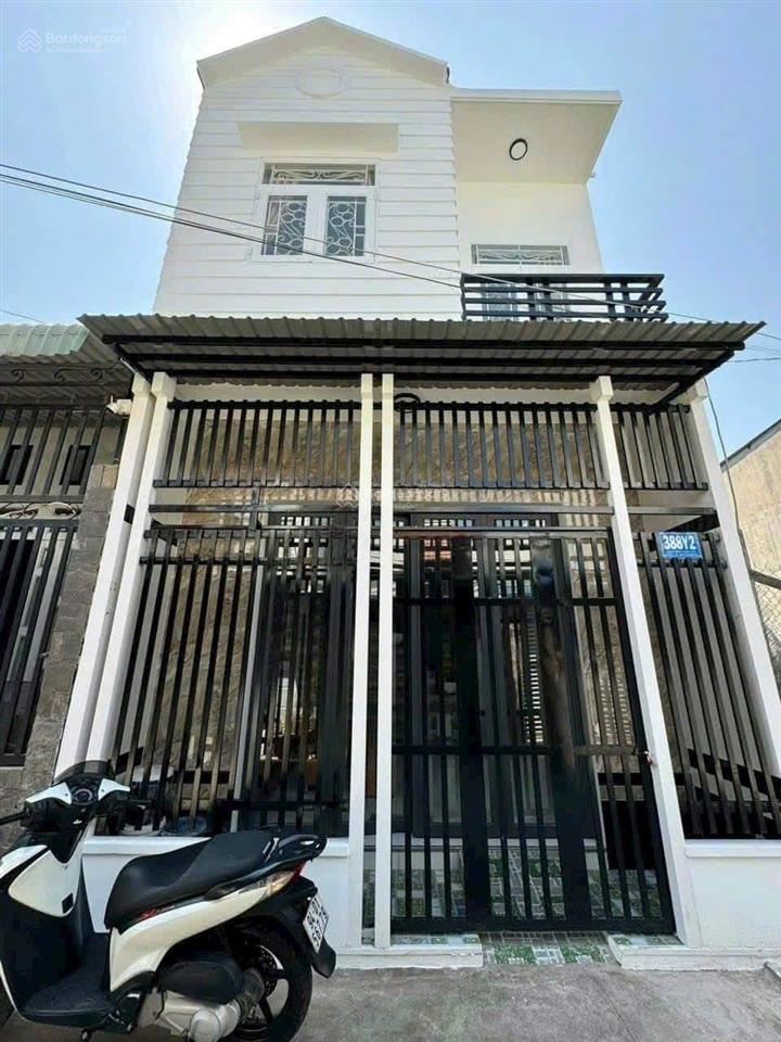 Bán nhà 1 trệt 1 lầu sổ hồng riêng, diện tích 85m2 ngay chợ phú lợi giá 1tỷ170triệu