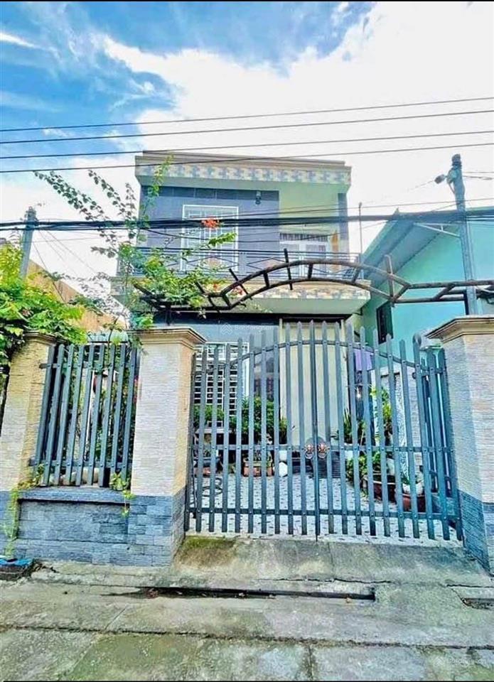 Chủ bán thanh lý cắt lỗ nhà mặt tiền 5x21m gần chợ qui đức  bình chánh, sổ hồng riêng giá 915triệu