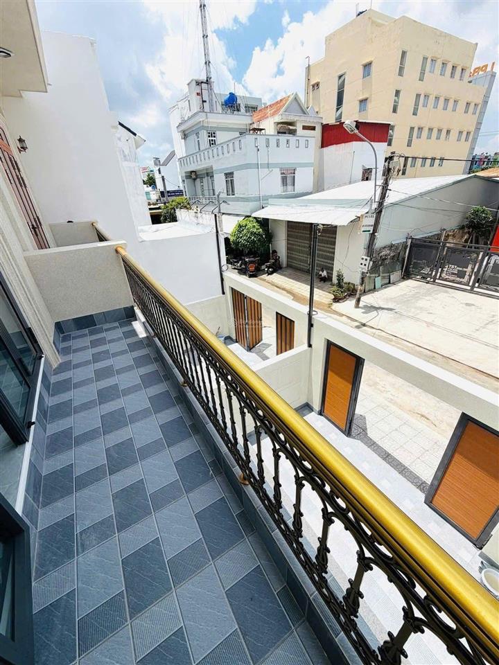 Dãy nhà chủ đầu tư mới hoàn thành, cơ hội sở hữu nhà cho người lao động thu nhập thấp giá 700triệu