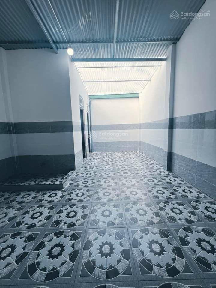 Bán nhà cấp 4 sổ hồng riêng, diện tích 100m2 kế bên chợ bà lát giá 690triệu