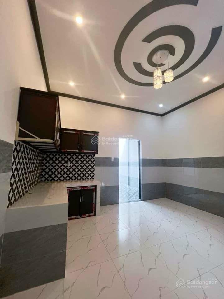 Bán nhà cấp 4 sổ hồng riêng, diện tích 100m2 kế bên chợ bà lát giá 690triệu