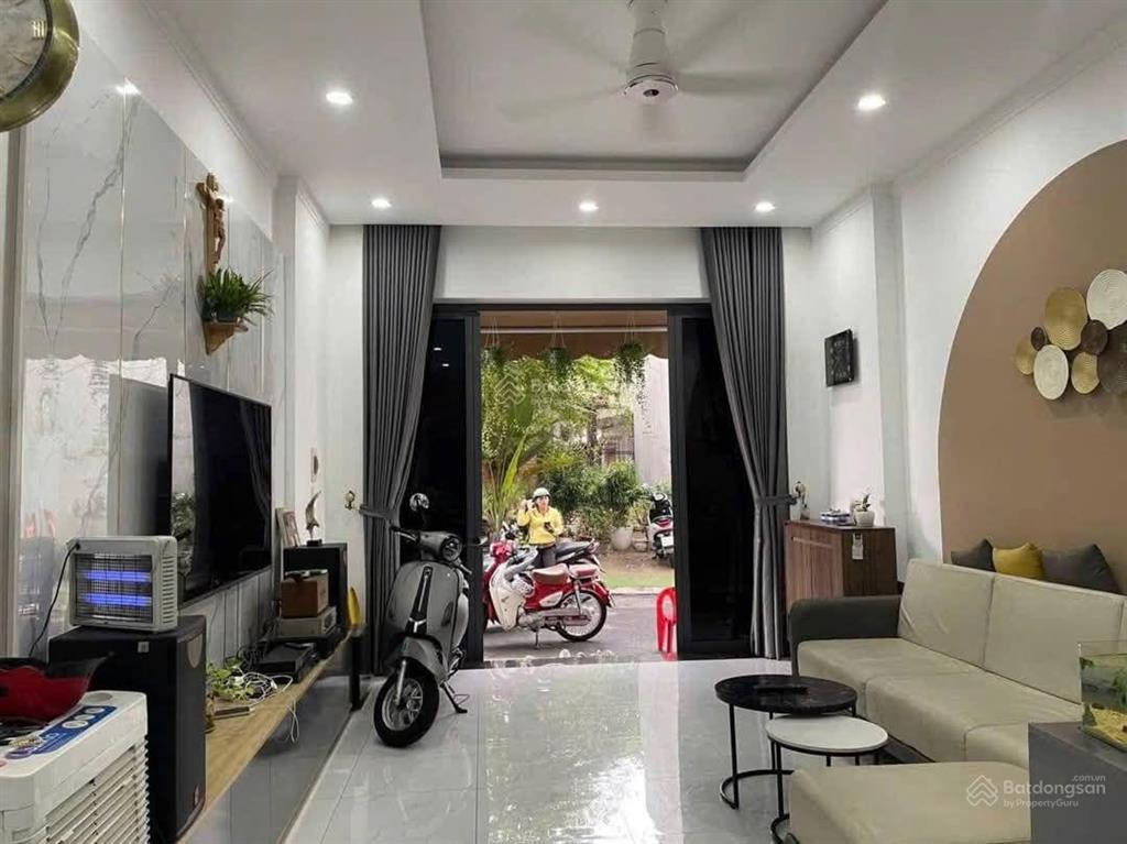Giảm 300tr chủ gấp bán mt liên khu 4  5 gần chợ bình thành giá 870triệu đang cho thuê 12tr/tháng