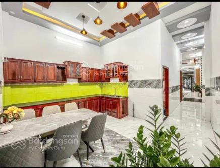 Bán căn nhà 1 trệt, 1 lầu  90m2  nguyễn hữu trí, bình chánh, shr