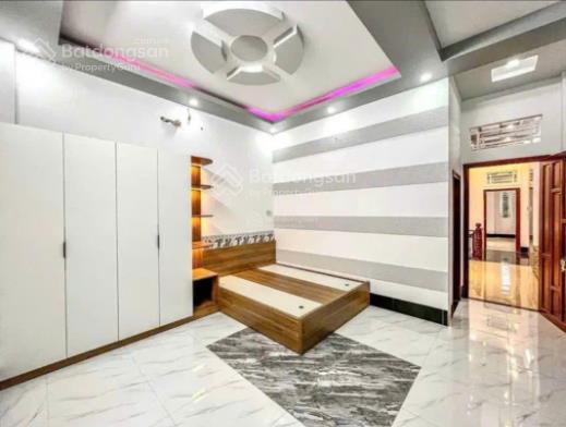Bán căn nhà 1 trệt, 1 lầu  90m2  nguyễn hữu trí, bình chánh, shr