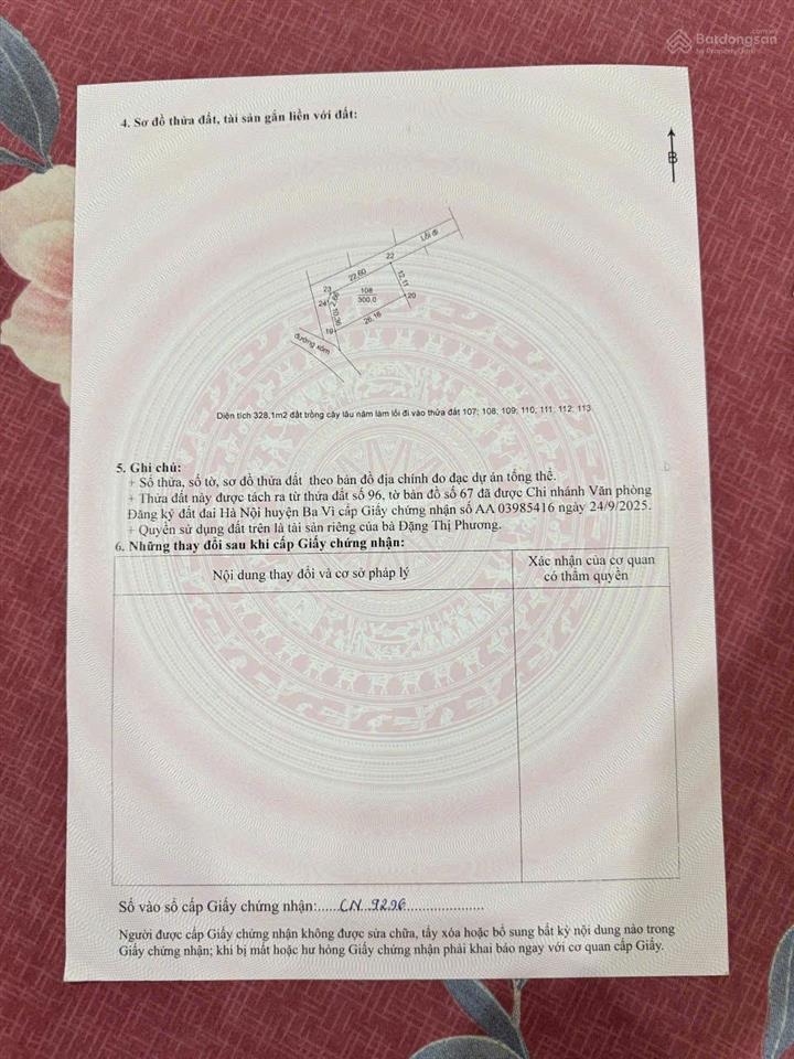 2,35 tỷ sở hữu lô góc 2 mặt tiền dt 300m2 có 150m thổ cư, cách tỉnh lộ chỉ 300m, đường 3 ô tô tránh