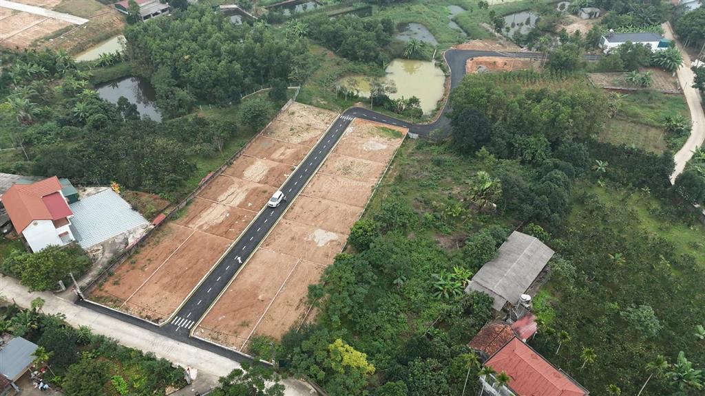 1,2 tỷ sở hữu 150m2 full thổ cư, sẵn sổ đỏ riêng, đường đổ nhựa 2 ô tô tránh, cách tỉnh lộ chỉ 200m