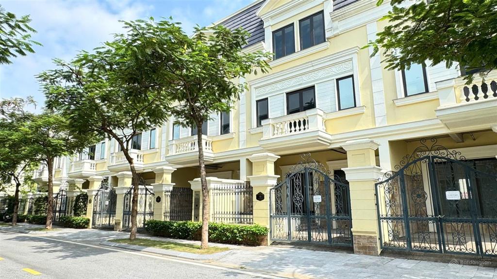 Giảm giá 2030% biệt thự có hầm tại an lạc green symphony. bt song lập 169m2 chỉ còn 31.8 tỷ
