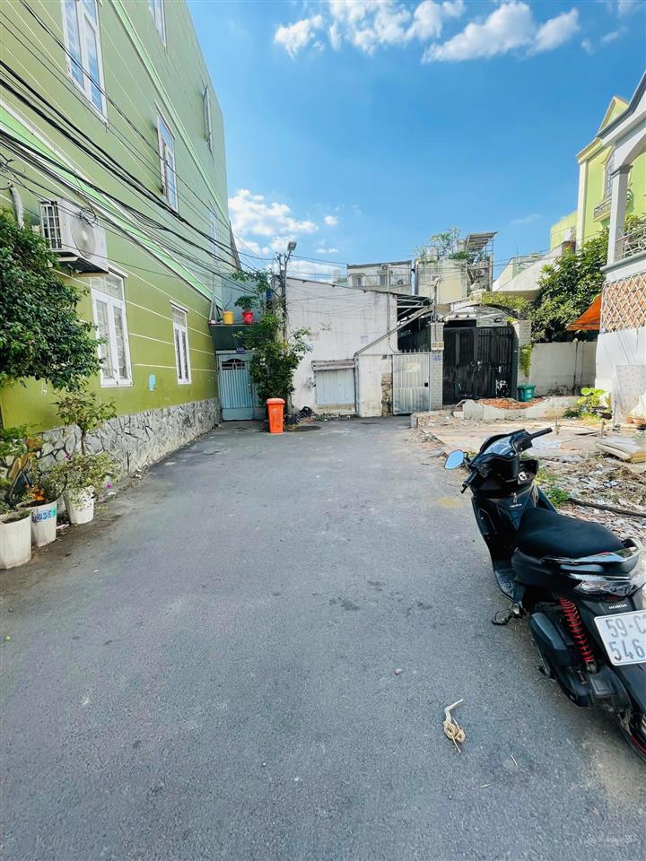 Nhà cho thuê dân chủ bình thọ  hẻm xe hơi  97m2 ngang 5m  22tr/th  8 tỷ